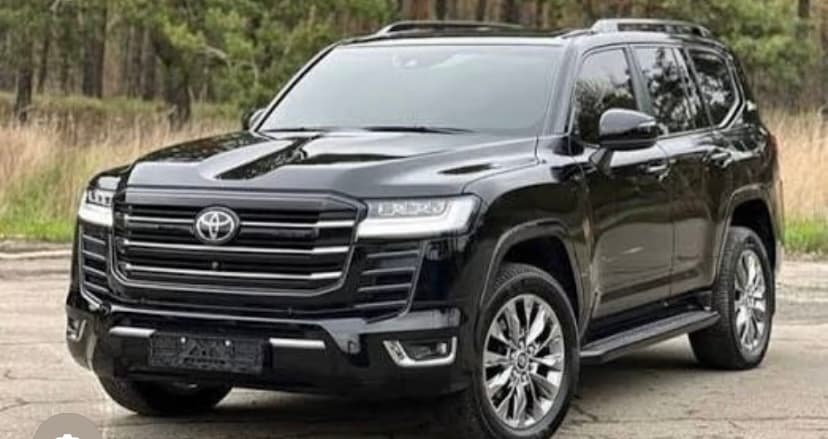 Toyota Land Cruiser V8 (2022) - photo 2